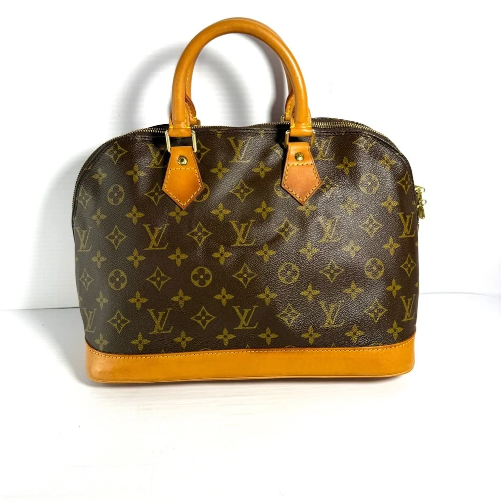 Authentic LV Monogram Alma and Louis Vuitton Keychain. - Picture 4 of 16